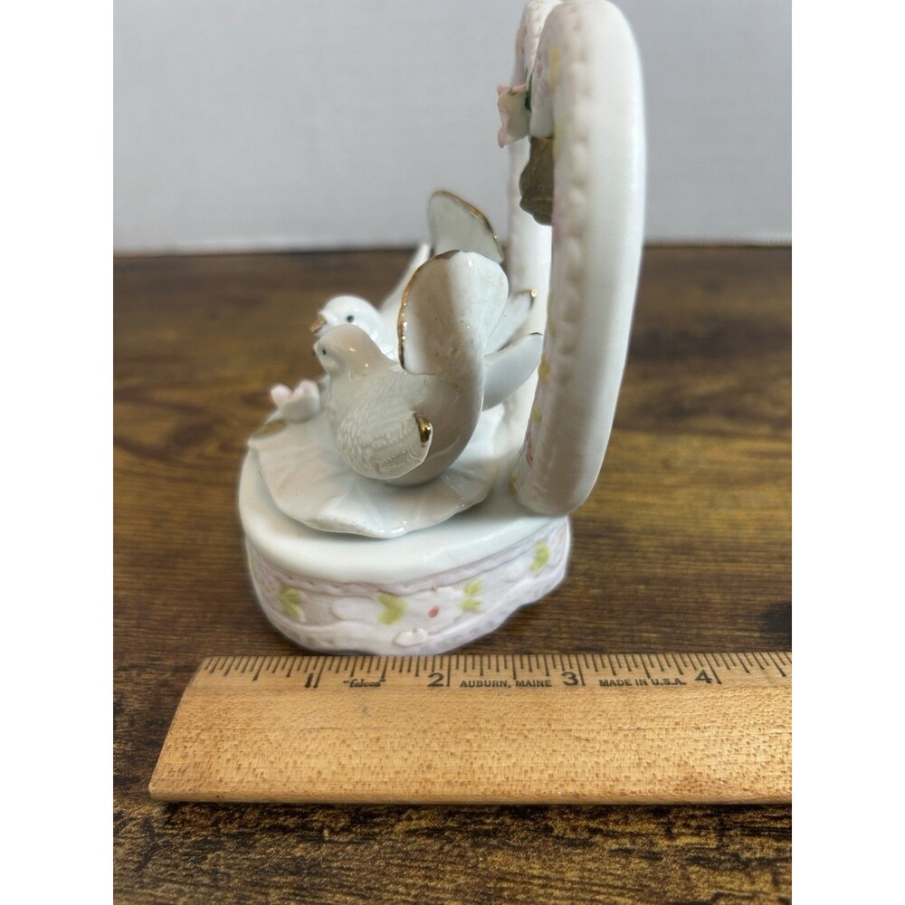 TOMA Porcelain White Dove Figurine Heart Arch Floral Decor Romantic Collectible - Picture 9 of 13